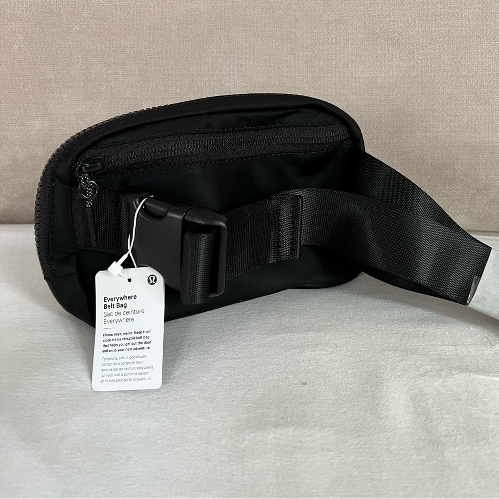 Lululemon • Everywhere Belt Bag - Picture 9 of 12